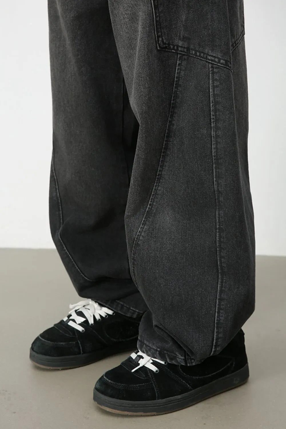 Men's Wide Leg Jeans with Pockets