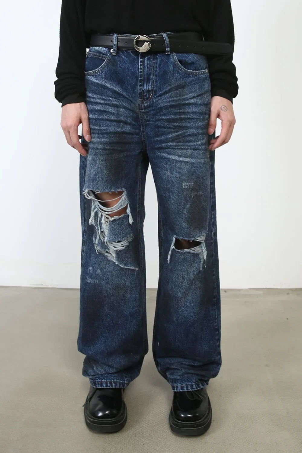 Men's Distressed Jeans with Pockets Carauana Store