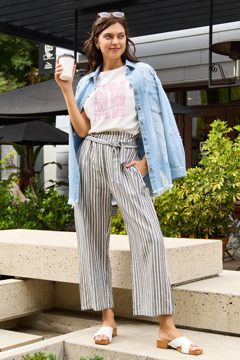 Simply Love Full Size IT'S ME,HI I'M THE COOL MOM IT'S ME Round Neck T-Shirt Carauana Store