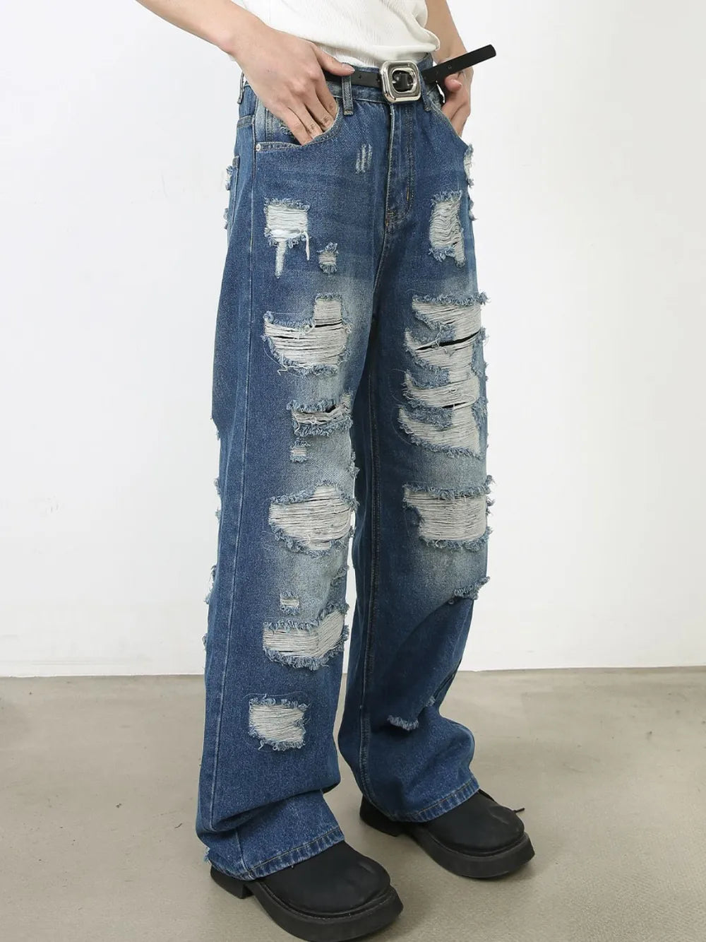 Men's Distressed Jeans with Pockets Carauana Store