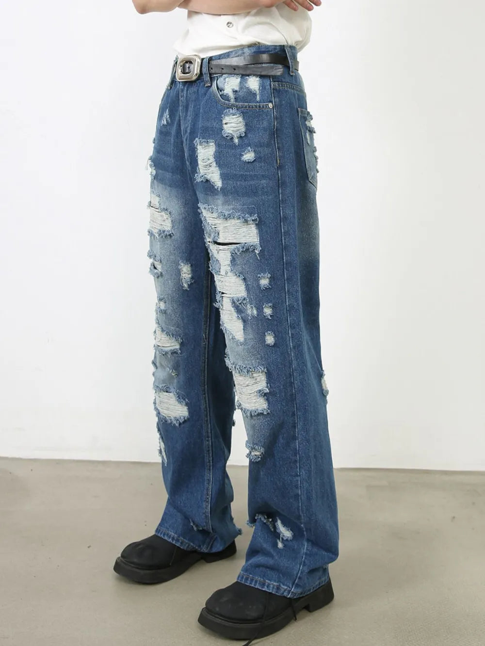 Men's Distressed Jeans with Pockets Carauana Store