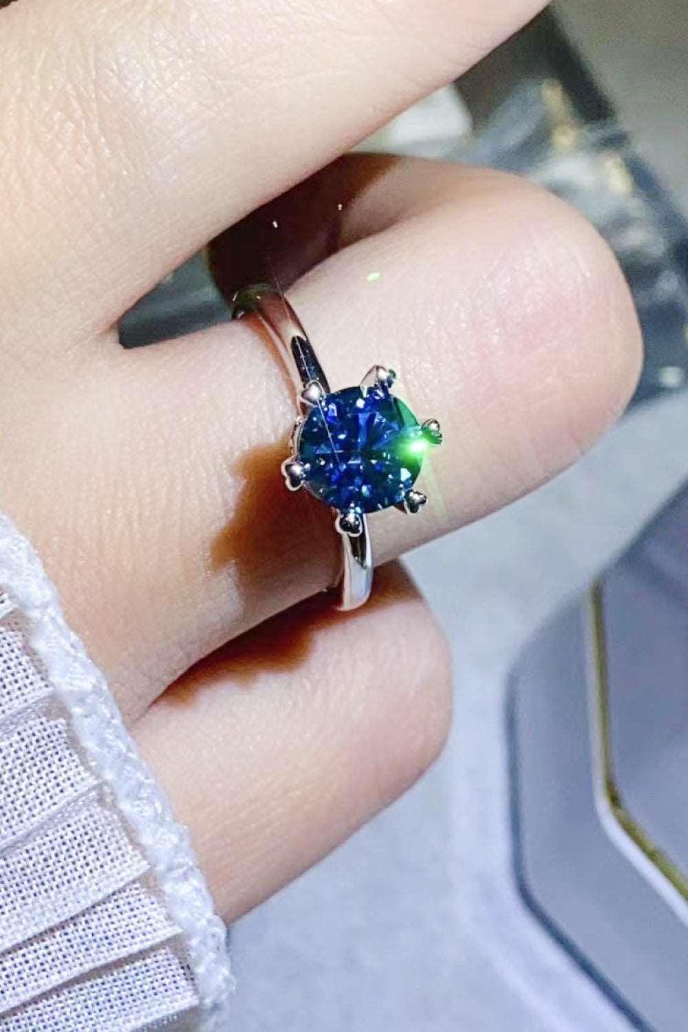 1 Carat Moissanite 6-Prong Solitaire Ring Carauana Store