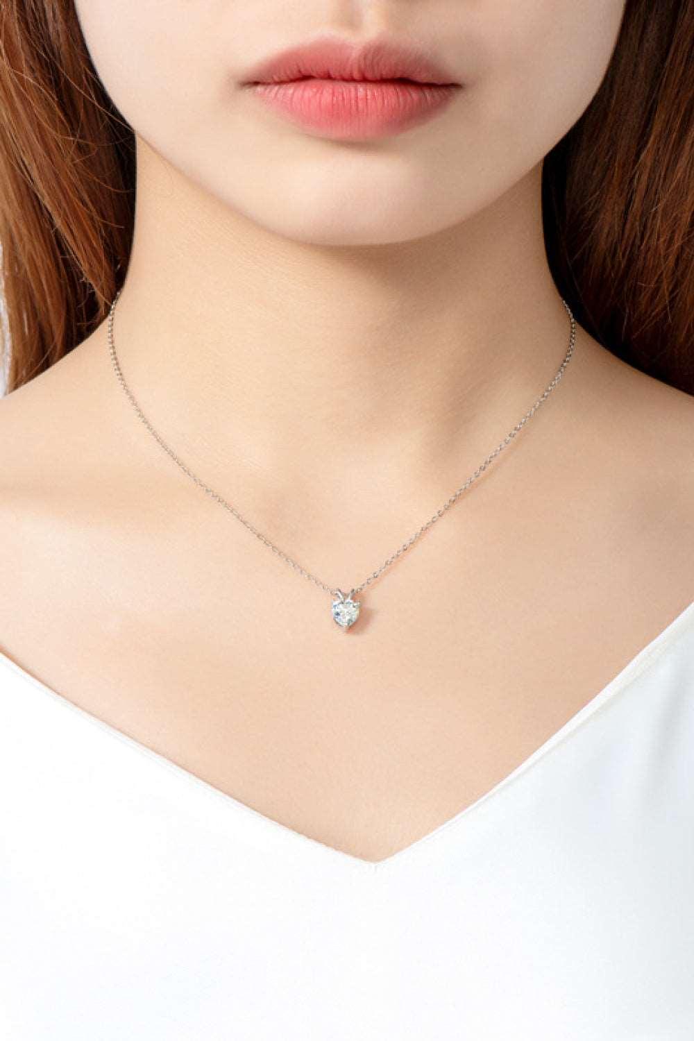 1 Carat Moissanite Heart-Shaped Pendant Necklace Carauana Store