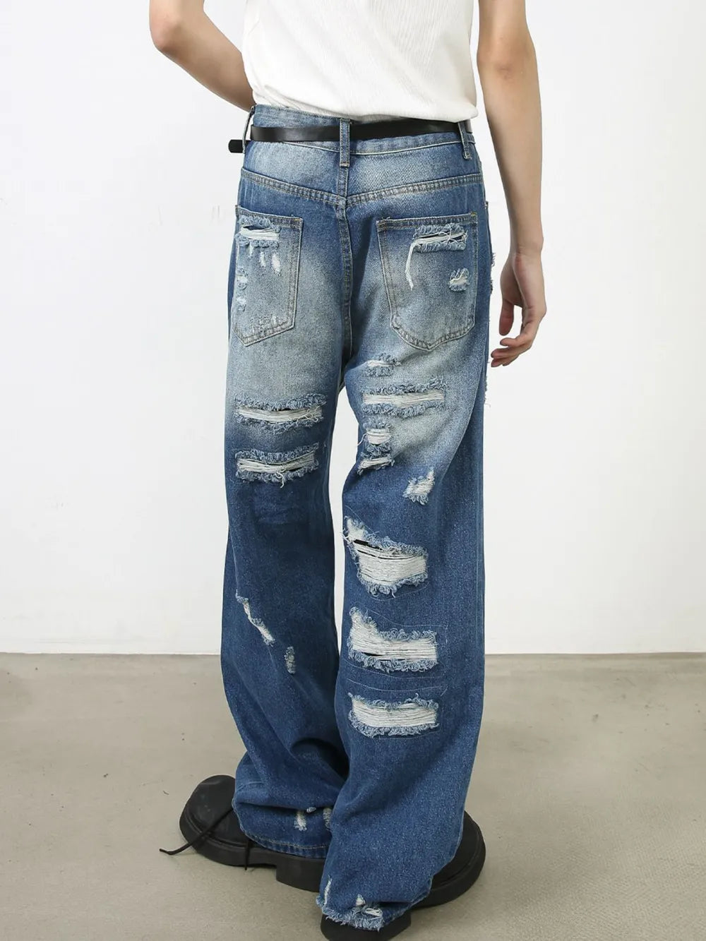 Men's Distressed Jeans with Pockets Carauana Store