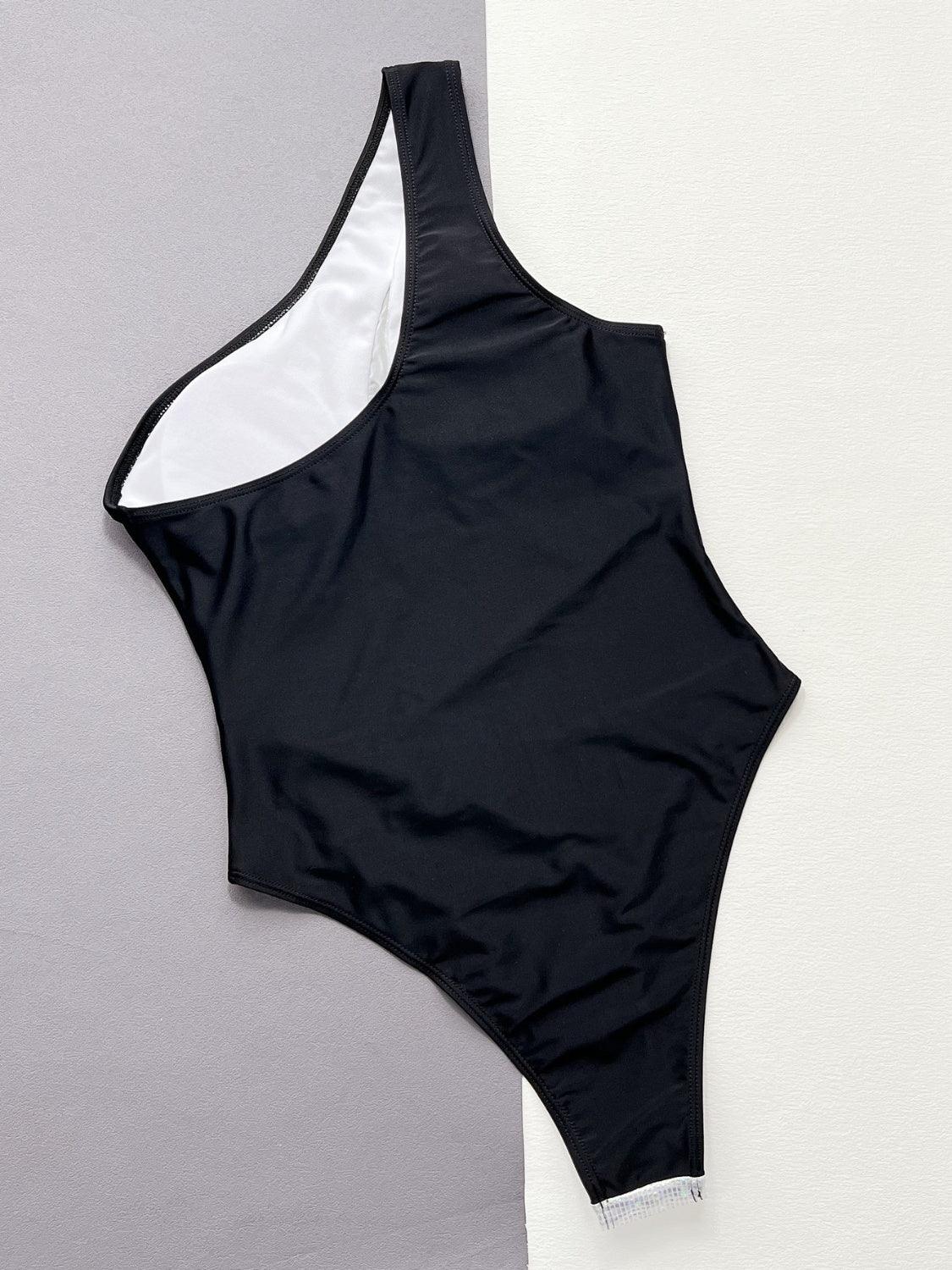 Contrast Panel One-Piece Swimsuit Carauana Store