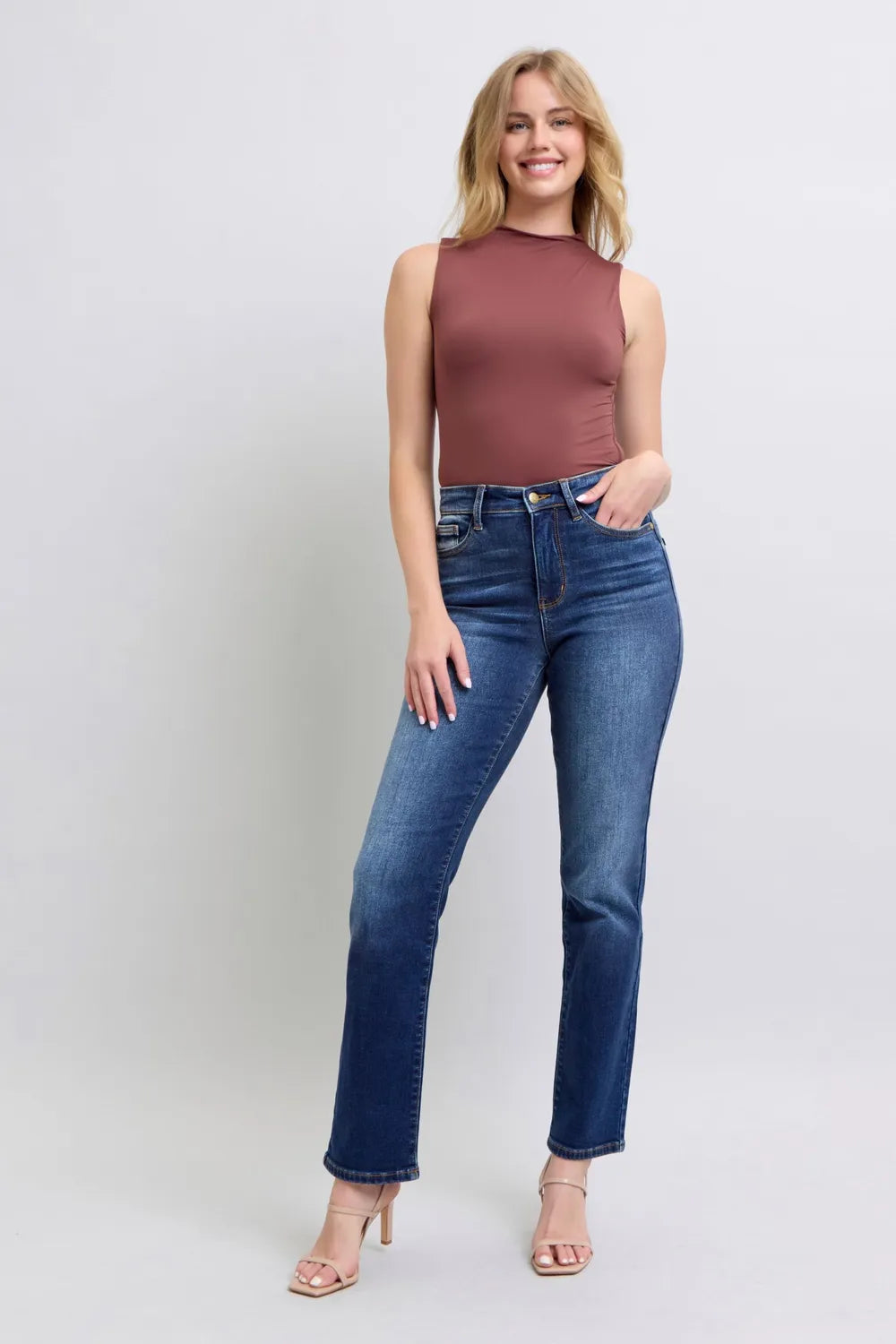 Judy Blue Full Size Washed Straight Leg Jeans with Pockets Carauana Store