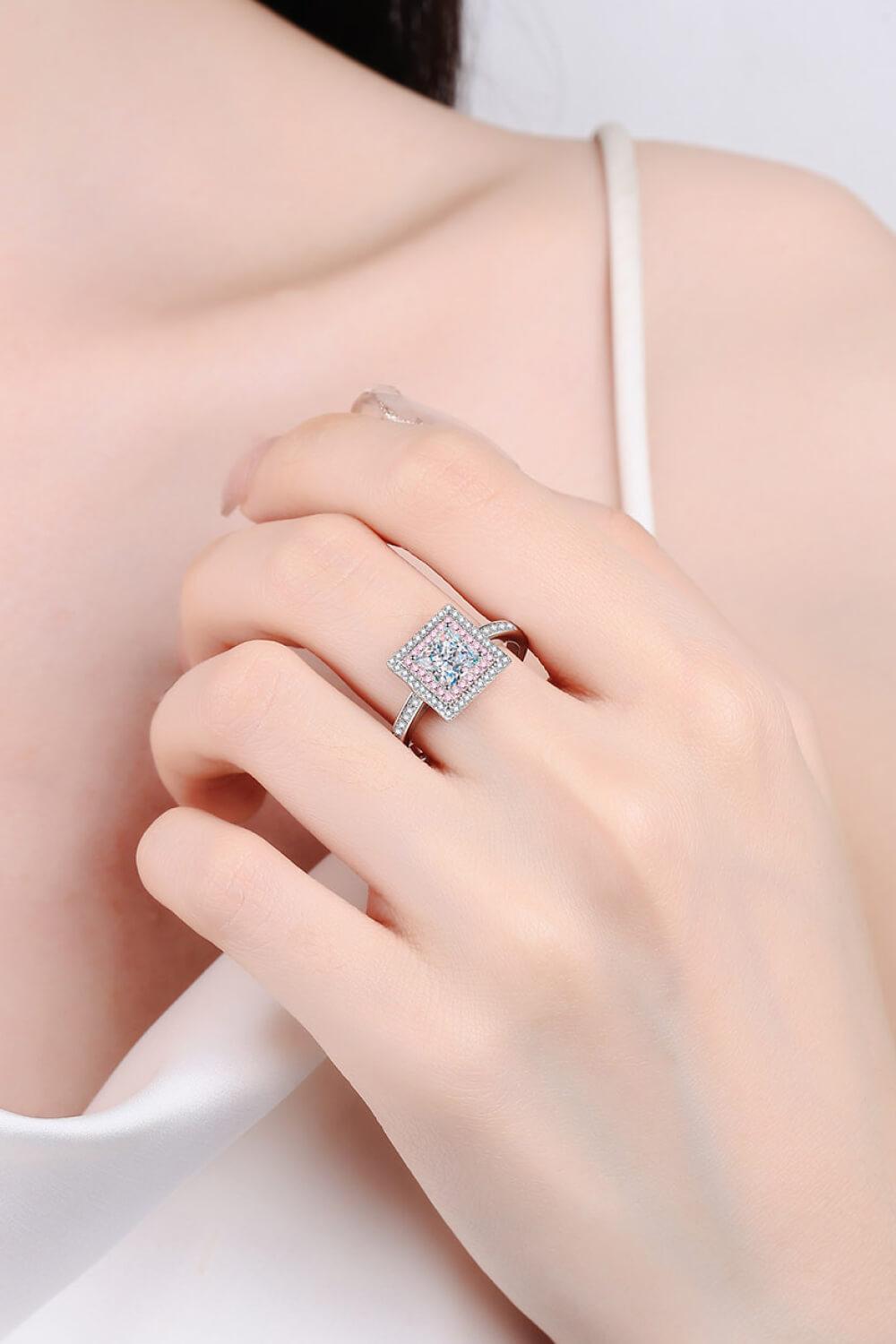 Stay Elegant 1 Carat Moissanite Ring Carauana Store