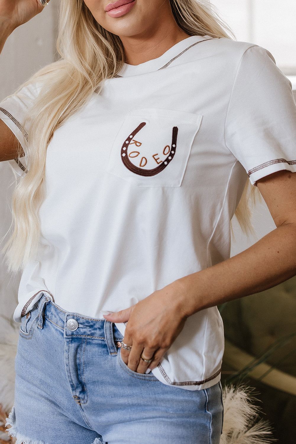 White RODEO Horseshoe Embroidered Patch Pocket T Shirt