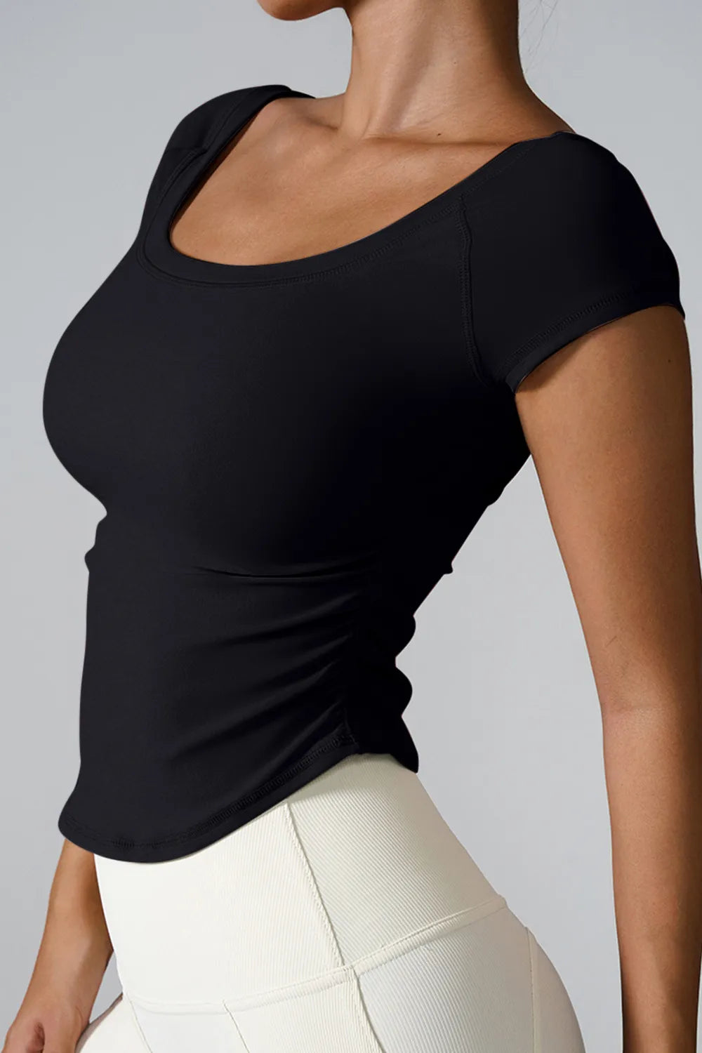 Round Neck Short Sleeve Active T-Shirt Carauana Store