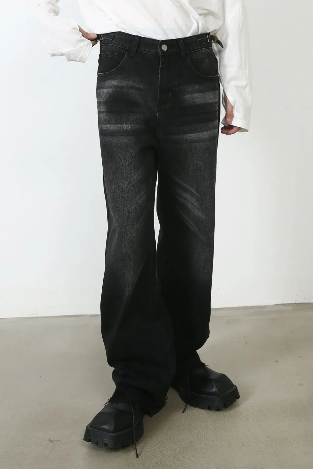Men's Frayed Hem Jeans Carauana Store