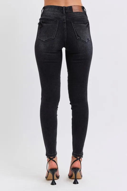 Judy Blue Full Size Mid Rise Tummy Control Skinny Jeans Plus Size