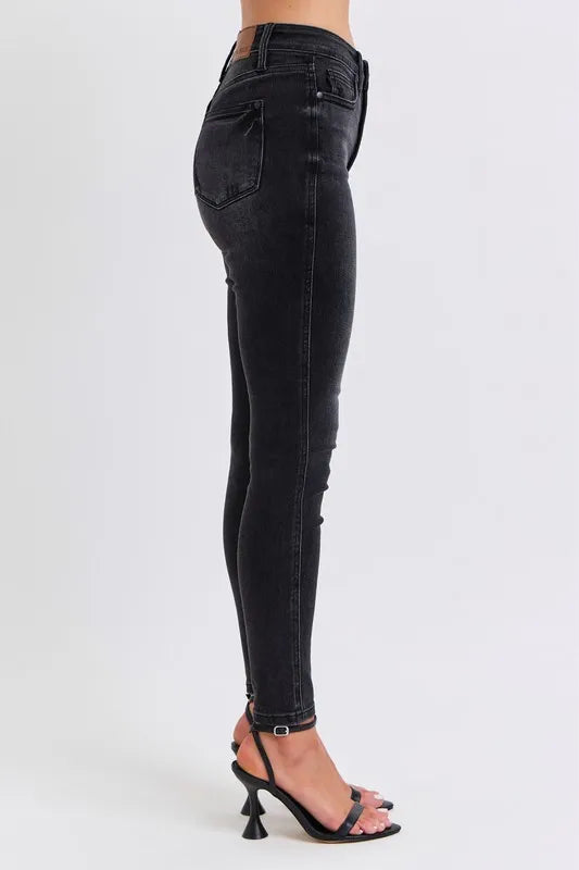 Judy Blue Full Size Mid Rise Tummy Control Skinny Jeans Plus Size