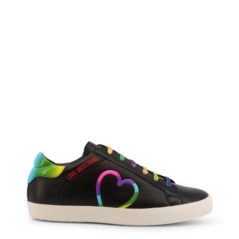 Ich liebe Moschino-Sneaker 