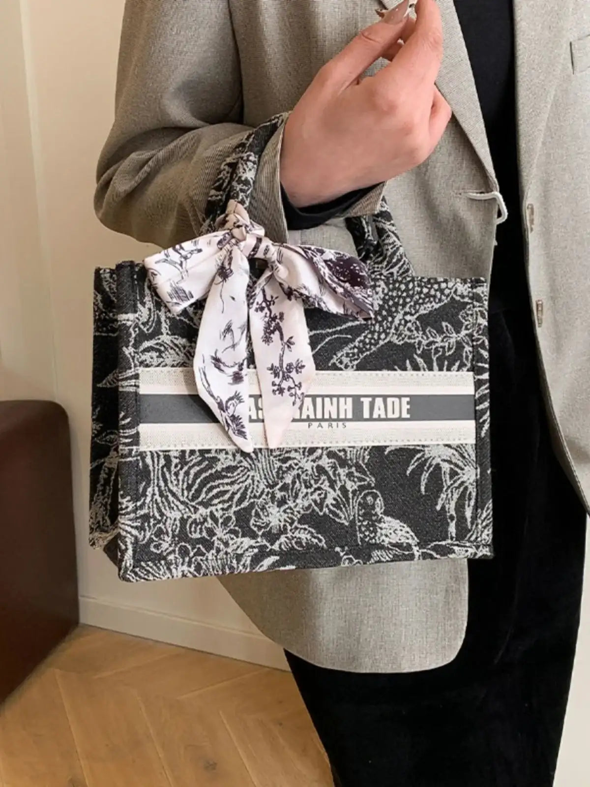 CaRaUaNa Embroidered Tote Bag – Large Capacity Bags👜 CaRaUaNa Fashion