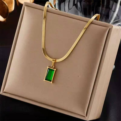 Vintage Rust Steel Zircon Necklace Flat Snake Bone Chain Blade Chain Square Emerald Pendant Necklace Women