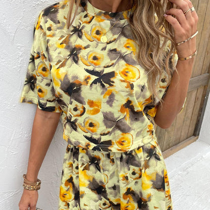 Printed Round Neck Dropped Shoulder Half Sleeve Top and Shorts Set